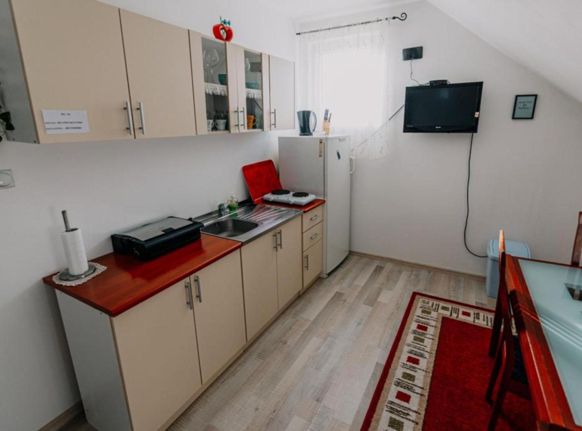Apartmani Tea I Toni Gradiste Exterior foto