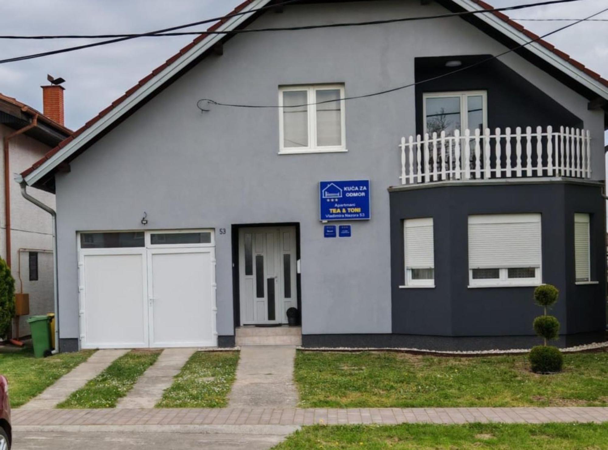Apartmani Tea I Toni Gradiste Exterior foto
